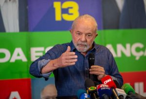 Lula fala sobre Auxílio Brasil