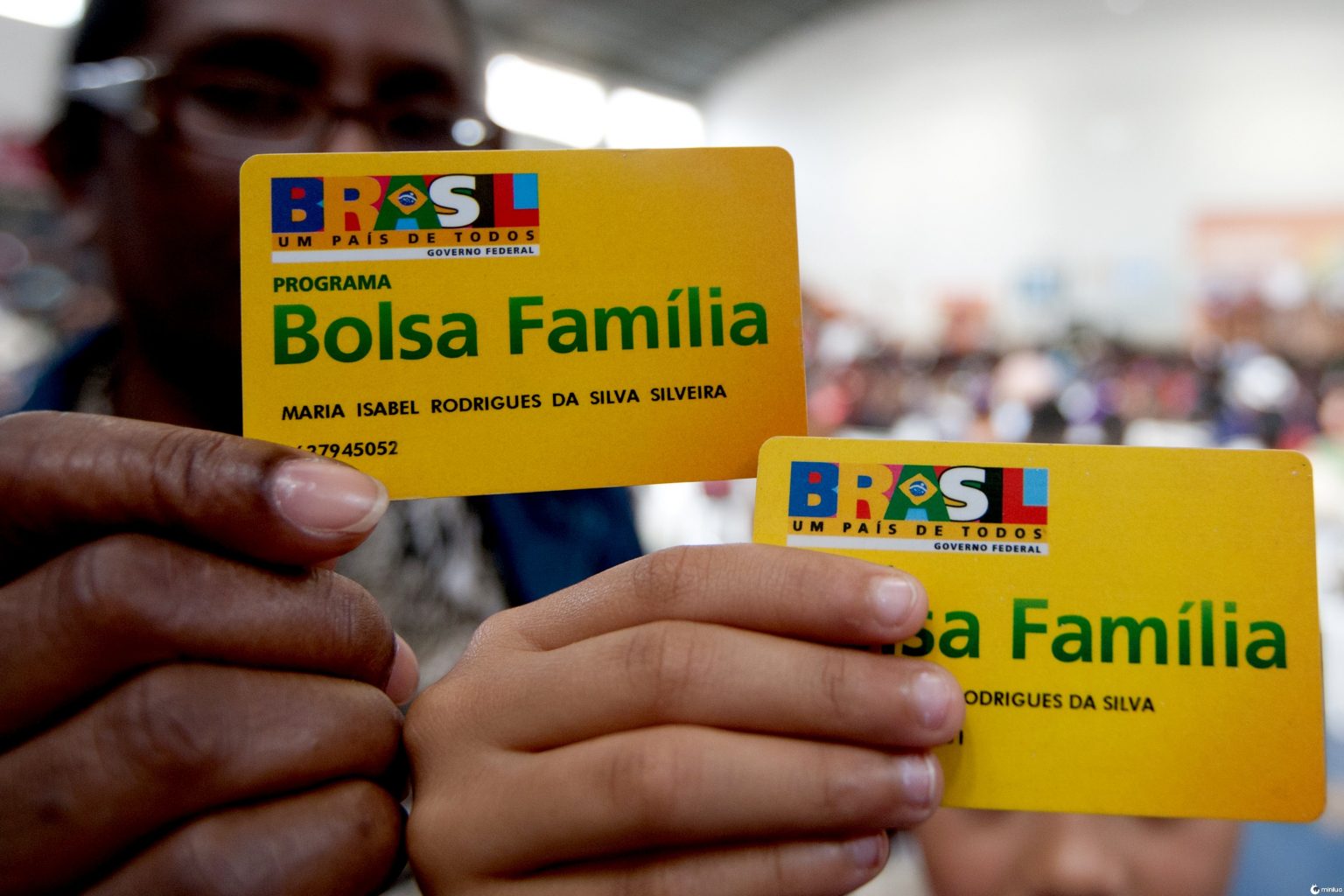 Cartão Do Auxílio Brasil Continua Valendo Saiba Tudo Sobre O Novo Cartão Do Bolsa Família 2023 4043