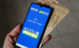 Auxílio Brasil 2023