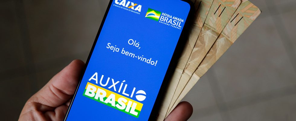 Auxílio Brasil 2023