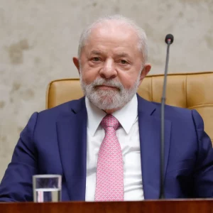 Lula fala sobre Auxílio Brasil em 2023